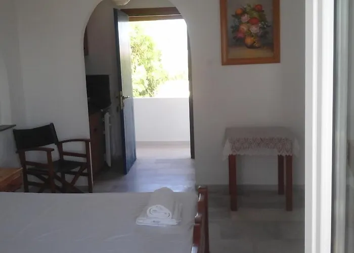 O Fotis 3* Agios Prokopios (Naxos)