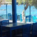 O Fotis Lägenhetshotell Agios Prokopios (Naxos)